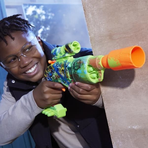 Nerf Zombie Driller, Blaster med dart, roterande cylinder, Från 8 år