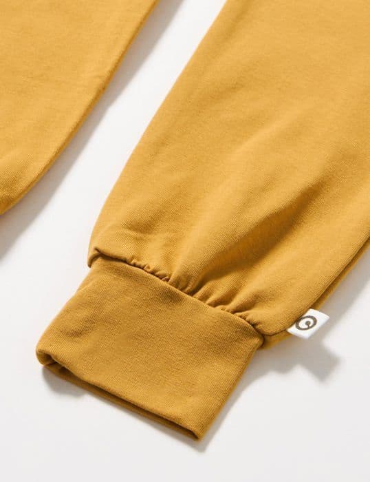 Müsli av green cotton - 1535091900 - Cozy me stora fickbyxor baby, korta, Gula.