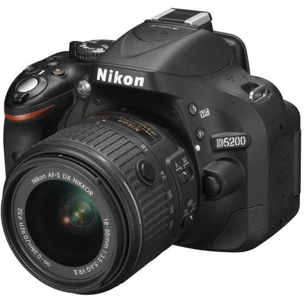 Reflex NIKON D5200 KIT+ 18-55 mm VR II svart - 24,1 MP CMOS-sensor - EXPEED 3-processor - Dammtätt system