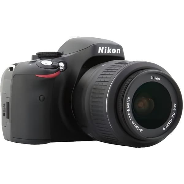 NIKON D5100 digital reflex + lins + fodral