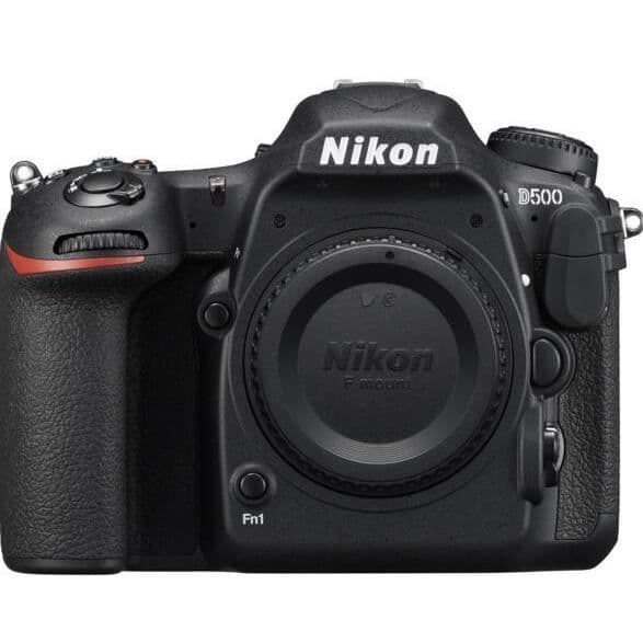 Nikon D500 DSLR-kamera - Svart - 4K - Objektiv medföljer - Optisk bildstabilisator