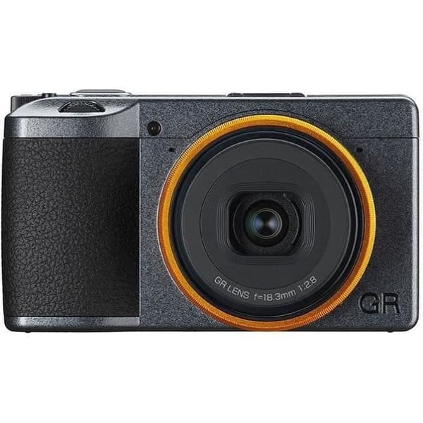 RICOH Kit GR III Street Edition - Kompaktkamera + Extra batteri + GC-9 läderfodral Grå, Metallisk