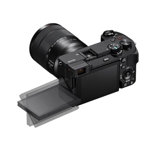 Sony hybridkamera alpha 6700 svart + 18-135