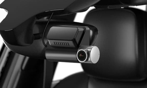 Främre och bakre kamera med WiFi-modul, avancerad videoinspelare videoCAR D400
