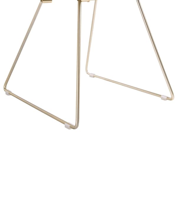 Et sæt af 2 Brede Gyldne Metalstole med Sædehynder Moderne Stil