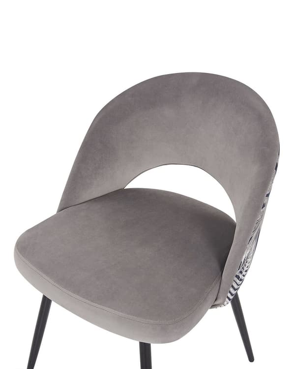 Et sæt med 2 spisestuestole grå velour med metalben blomstermønster ryglæn med udskæring