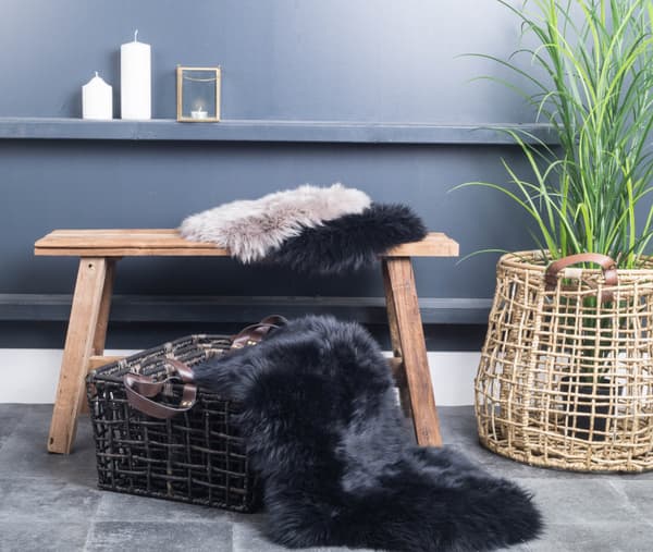 Billy benk 90 cm bred i teak natur. Leveres ferdig montert.