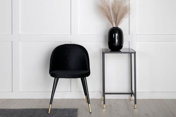 2 x Velvet spisestuestoler velour svart, messing dekor.