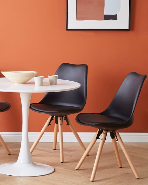 Sett med 2 Spisestuestoler Svart Kunstskinn Elegante Moderne Treben