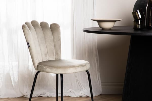 2 x Limhamn spisestuestoler velour beige.