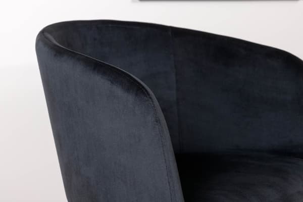 Berit spisestuestoler med armlener, velour svart.