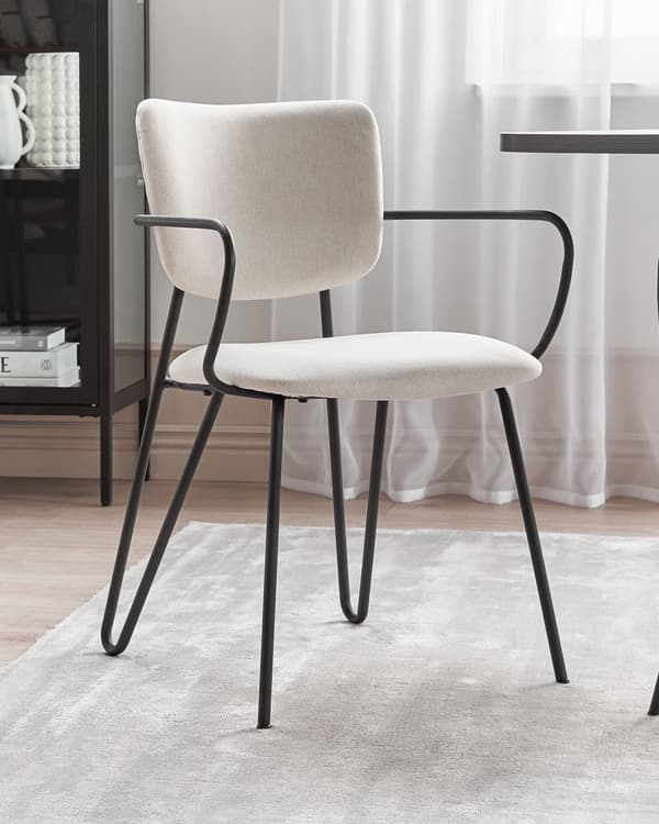 Sett med 2 spisestoler Kremhvit Polyester Svarte metallben Armlener Buet ryggstøtte Moderne design Kjøkken Spisestue