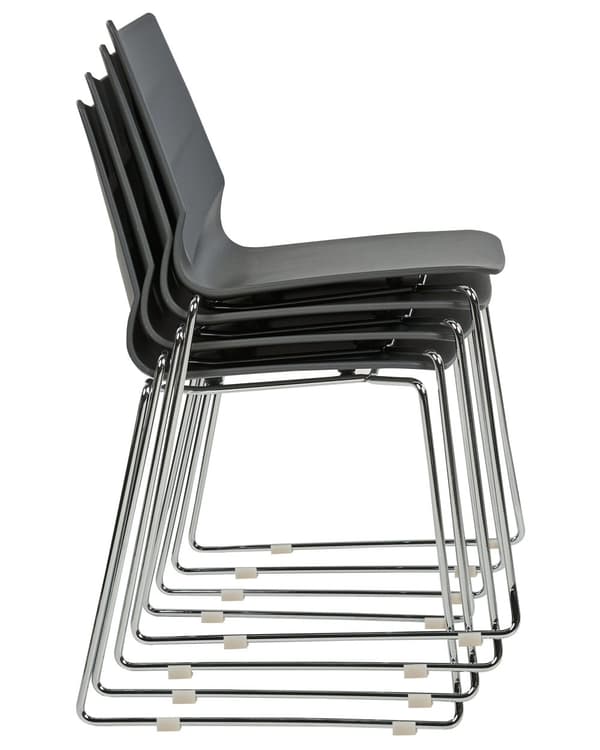 Set med 4 matstolar Mörkgrå Stapelbar Armless Benskydd Plast Stålben Konferensstolar Samtida Modern Skandinavisk Design Matrum Sittplatser