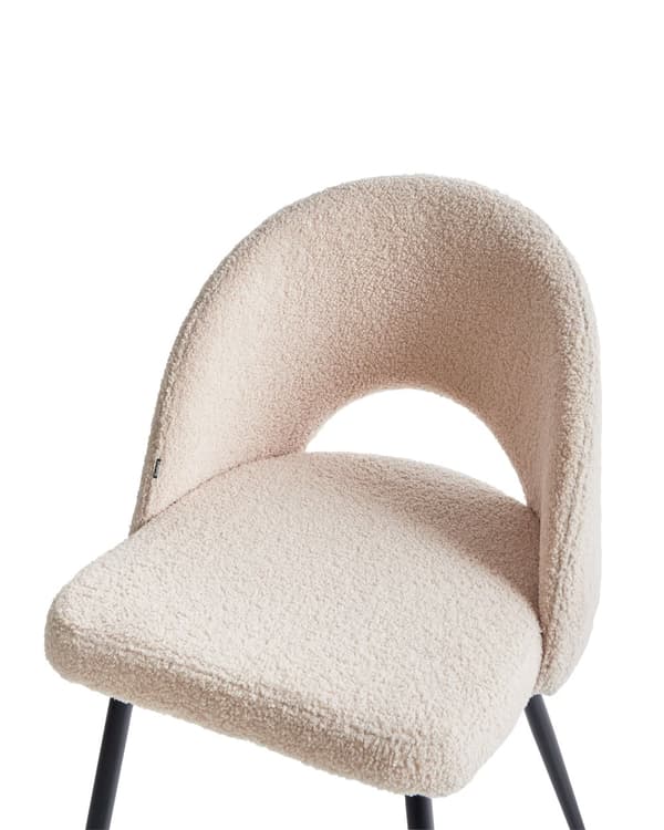 Set med 2 Matstolar Beige Sammet med Armstöd Ryggstöd med Utskärning Svarta Metallben Kök Matsal Vardagsrum Kontor