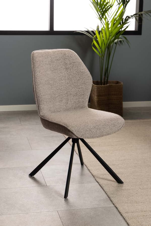 2 x  Aura spisestuestol beige.