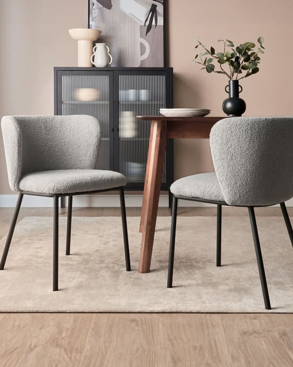 Sett med 2 spisestoler Grå Polyester Svarte metallben Uten armlener Buet form Moderne design Kjøkken Spisestue
