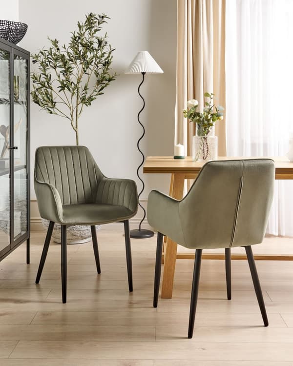 Set av 2 Matstolar Olivgrön Sammet Armstöd Svarta Metallben Retro Glam