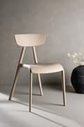Miniatyrbild 3 av 4: 2 x Ursholmen matstol plast beige.
