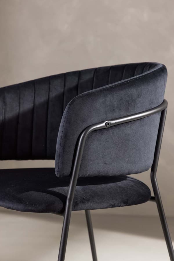 2 x Selma spisestuestoler med armlener velour svart.