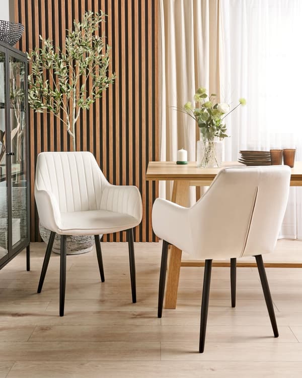 Set av 2 Matstolar Off-White Sammet Armstöd Svarta Metallben Retro Glam