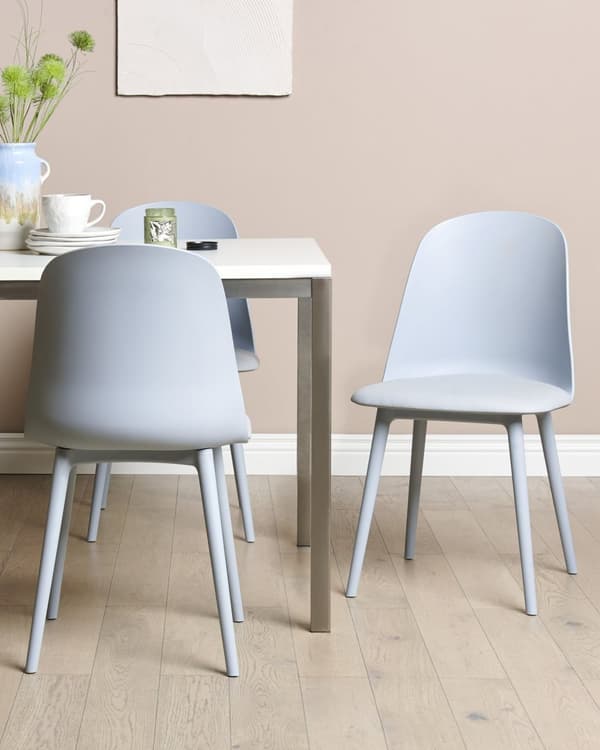 Sett med 2 spisestuestoler Lyseblå syntetisk polstret sete Kjøkkenstoler Moderne minimalistisk stue