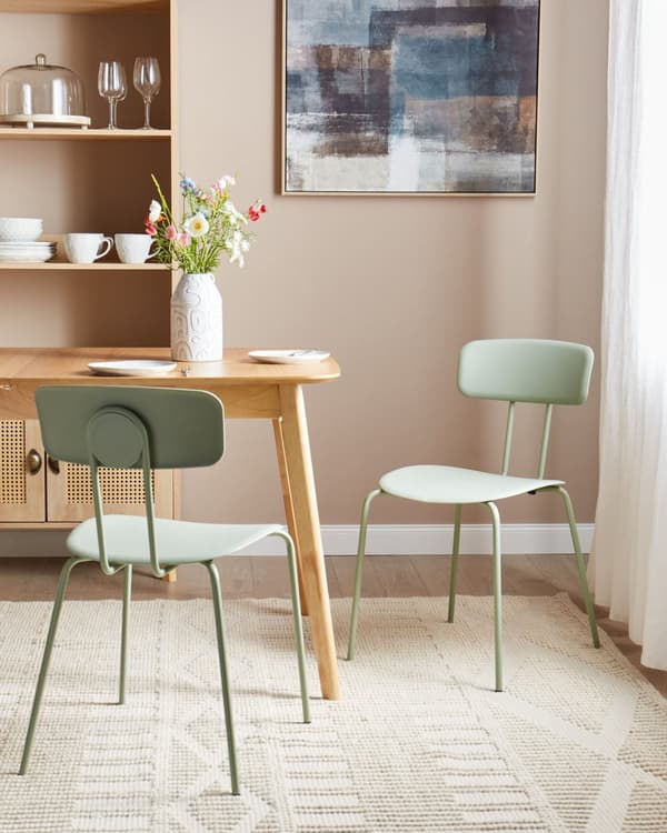 Matstolar set om 2 Ljusgrön Plastsits Metallben Utan Armstöd Modern Design Kök Matsal