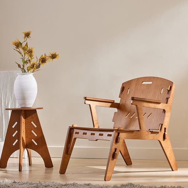 Rootz træstol - køkkenstol - børnestol - tapsamling - ridsefaste gulvbeskyttere - miljøvenligt design - 55 cm x 70 cm x 72 cm