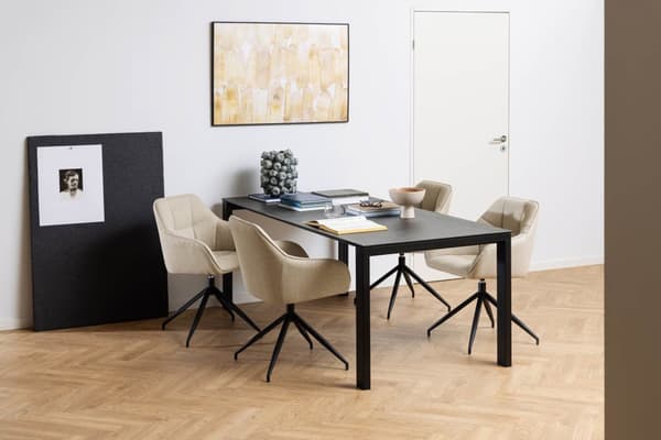 Brenda spisestuestoler med armlener, dreiefunksjon,  beige.