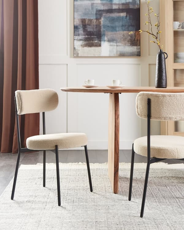 Ruokatuoli vaalea beige buklee kangas verhoilu käsinojaton pyöreä 2 kpl moderni tyyli