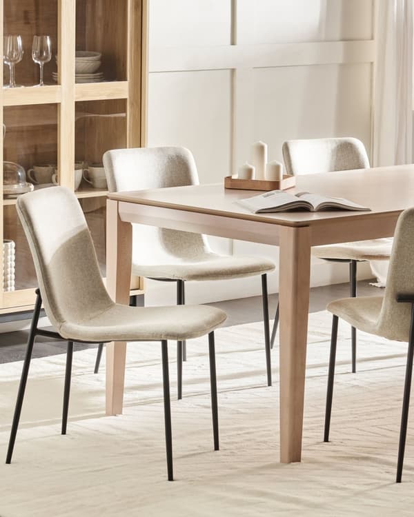 Set med 4 Matstolar Polyestertyg Ljusbeige Järnben Elegant Stil Kök Matsal