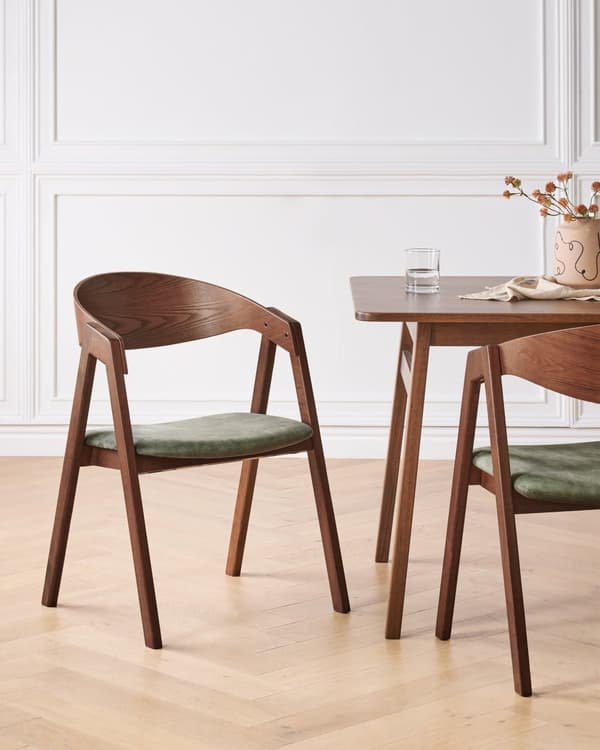 Spisebordsstol Mørkt Træ Grøn Velour Sæt af 2 Spisestole med Armlæn Klassiske Spisestuestol Retro Design Træstole til Spisebord