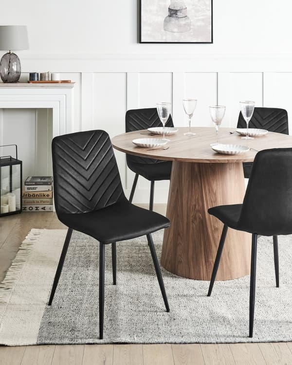 Sett med 4 Spisestoler Svart Fløyel Spisestue Jernben Moderne Stil