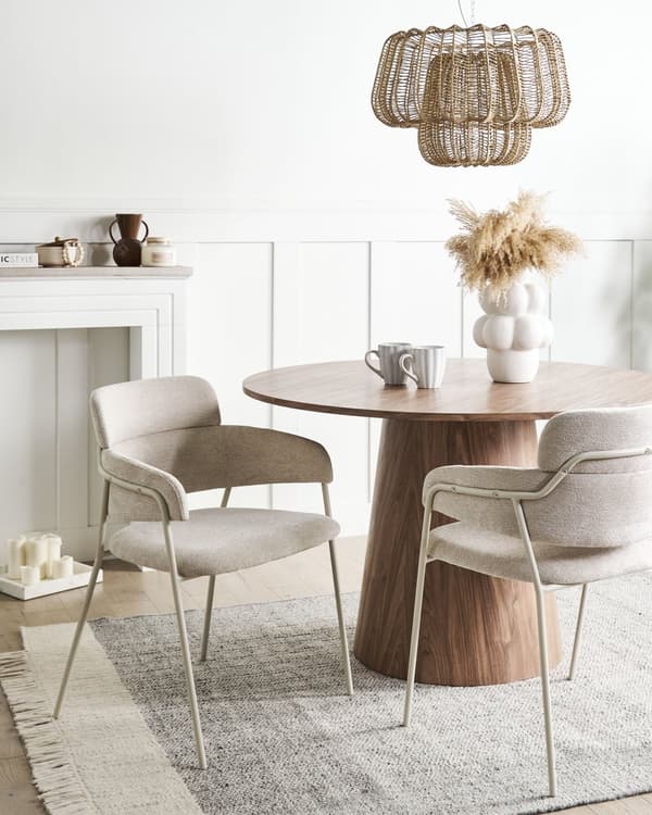 Sett med 2 Spisestoler Beige Møbeltrekk med Armlener Metallunderstell Retrodesign