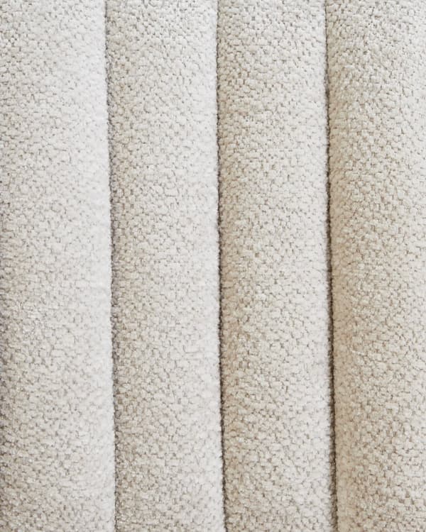 Sæt med 2 spisebordsstole beige polstrede sæder og rygge metalben moderne design