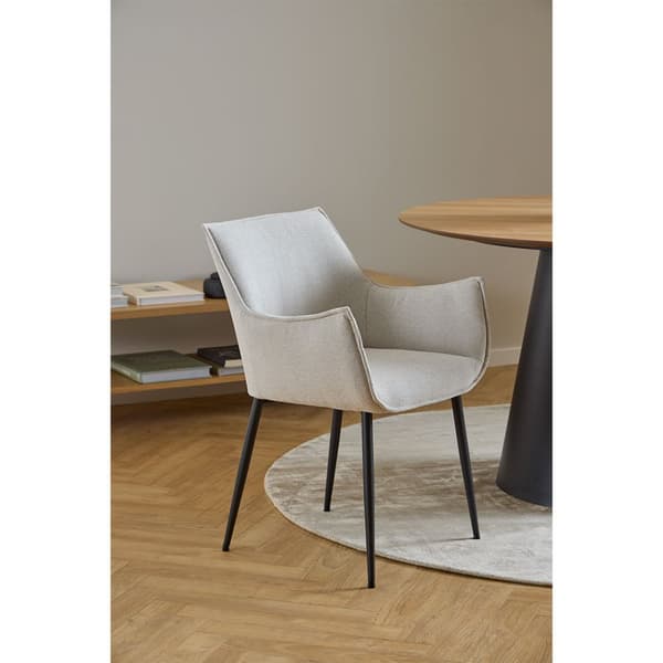 2 x Bonita spisestuestoler med armlene stoff beige.