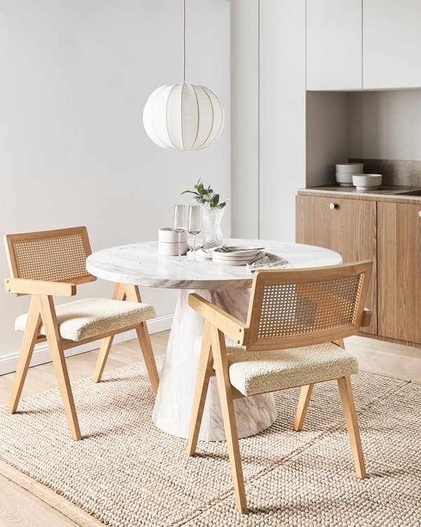 Sett med 2 spisestoler Lysebrun Beige Ramme i gummitre Sete i boucléstoff Retro stil Spisestue Kjøkkenstoler