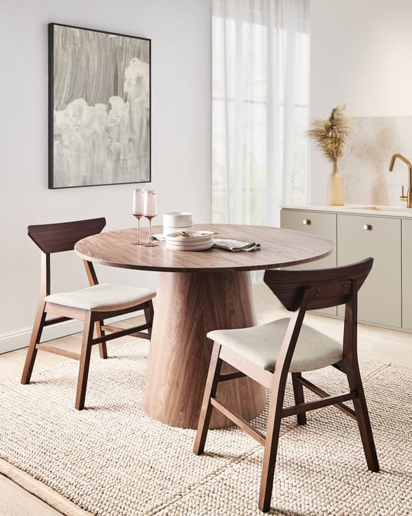 Spisebordsstol Mørkebrun Beige Stof Sæt af 2 Spisestole Moderne Spisestuestol Træ Stole til Spisebord med Træben Design