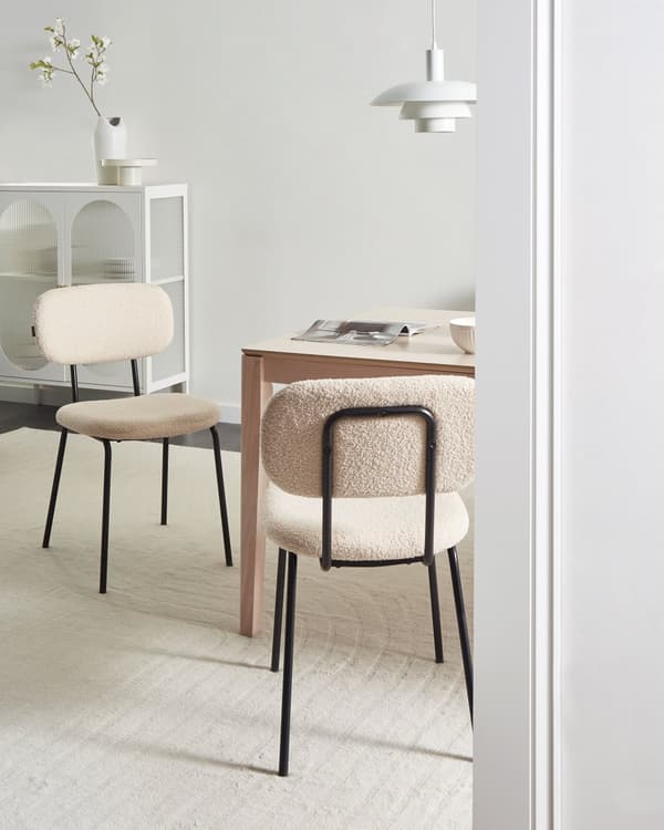 Sett med 2 Spisestuestoler Beige Boucle-trekk Svart Understell Jernramme Retro Design