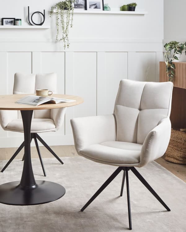 Spisestol Off-white Imitert lin Svarte jernben Armlener Svingbar Moderne design Spisestue Kjøkken