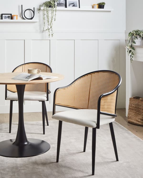 Sett med 2 spisestoler Svart Off-white Jernramme Sete i imitert lin Buet ryggstøtte Retro stil Spisestue Kjøkken