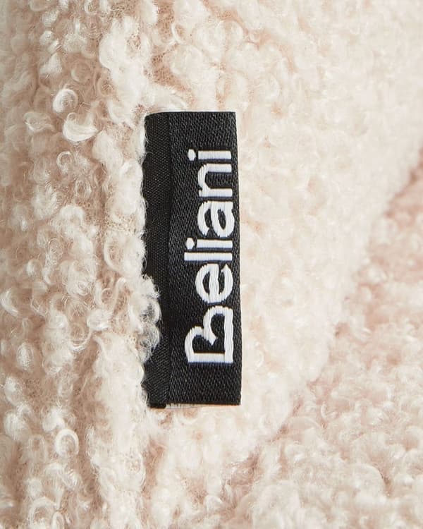 Set med 2 ONAGA Bouclé Beige Lumarko matstolar!