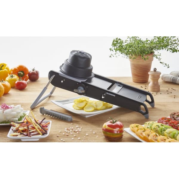 De Buyer Swing Plus -mandolin, sort
