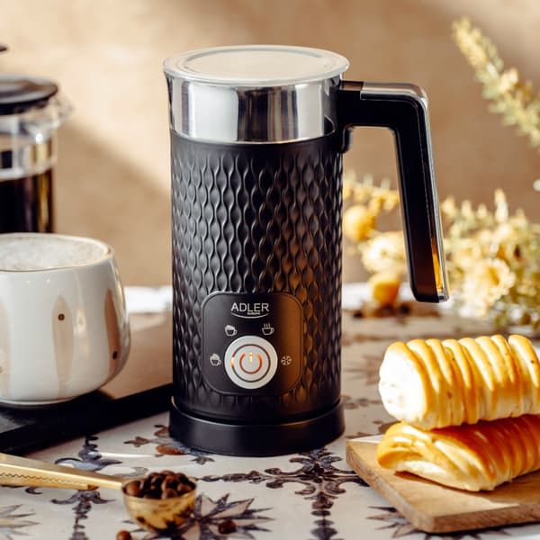Profesjonell Melkeskummer med Non-Stick Belegg – Ideell for Cappuccino og Latte
