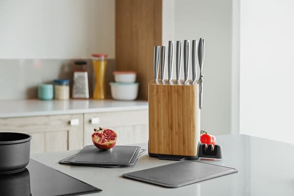 BergHOFF Knivsliber - To-trins manuel sliber med ergonomisk greb og skridsikker bund