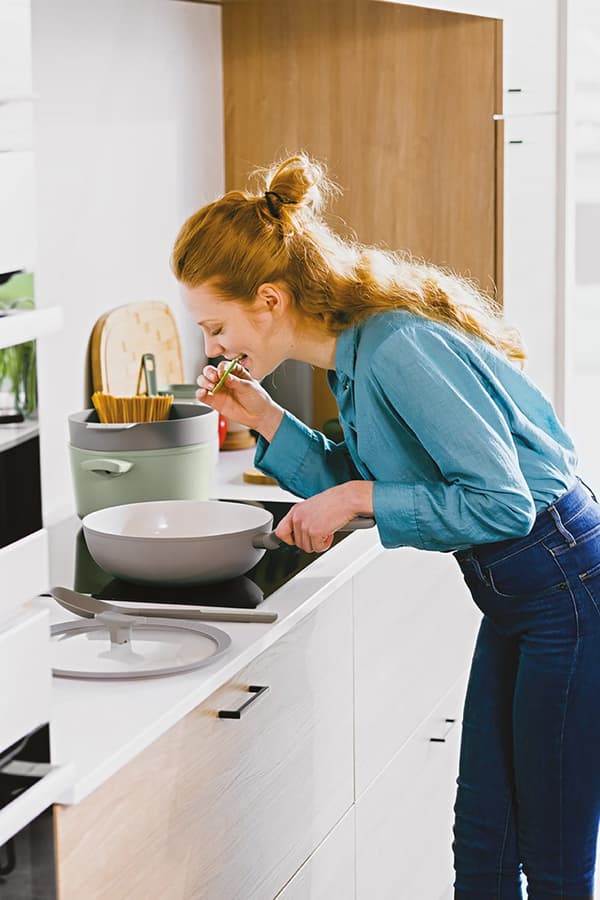 BergHOFF 28 cm Wok med Lg - Balance Moonmist Stegegryde med Glaslg og Si-funktion
