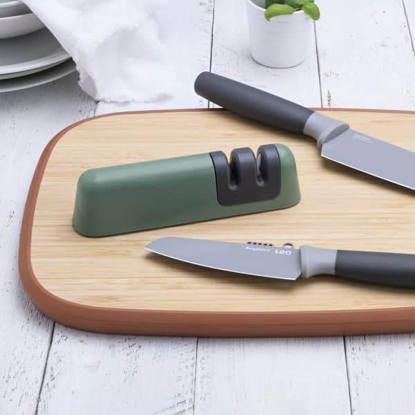 BergHOFF Knivslipare - Tvstegs Grn med Grov/Finkorniga Spr & Ergonomisk Halkfri Bas