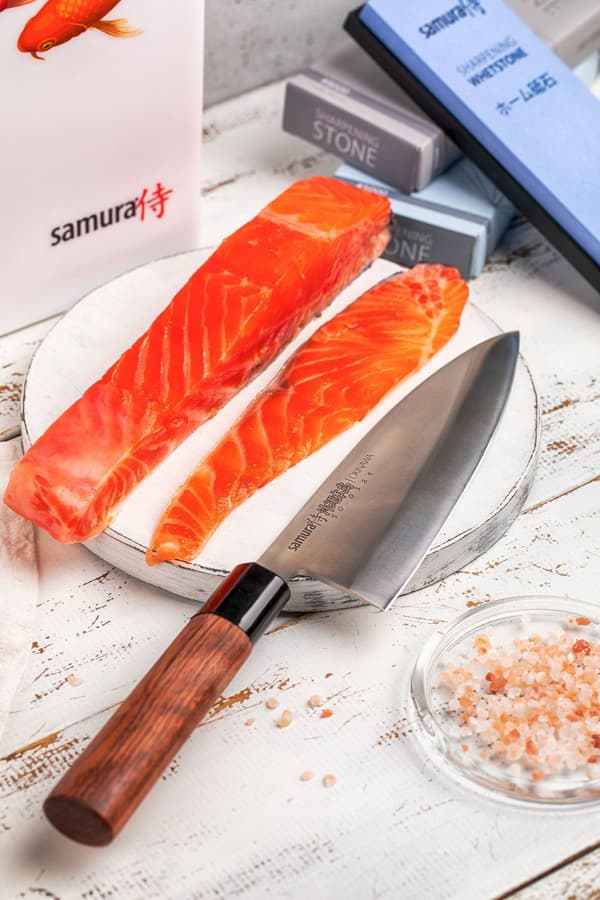 Samura OKINAWA 6.7" Deba Veitsi - Premium japanilainen yksiteräinen keittiöveitsi, jossa on erinomainen terä tarkkaan leikkaamiseen ja kulinaariseen h