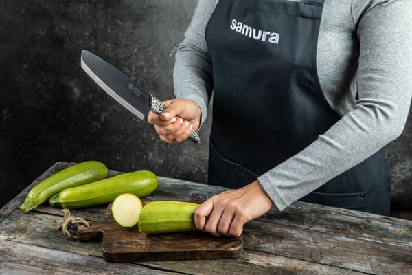 Samura INCA 6.5" Nakiri-kniv - Premium sort zirkonia keramisk klinge, japansk stål, ideel til præcisionsskæring af grøntsager i køkkenet