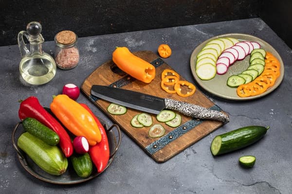Samura INCA 6.5" Nakiri-kniv - Premium sort zirkonia keramisk klinge, japansk stål, ideel til præcisionsskæring af grøntsager i køkkenet