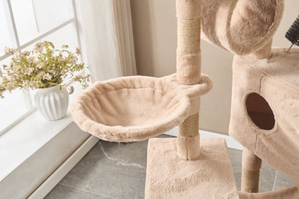 LIVIT Premium kissatalo raapimispuulla, beige, 40x60x150 cm